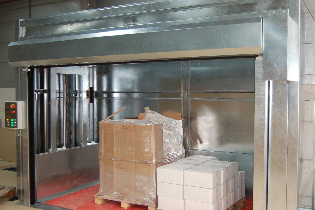 goods lift with 2 cylinders