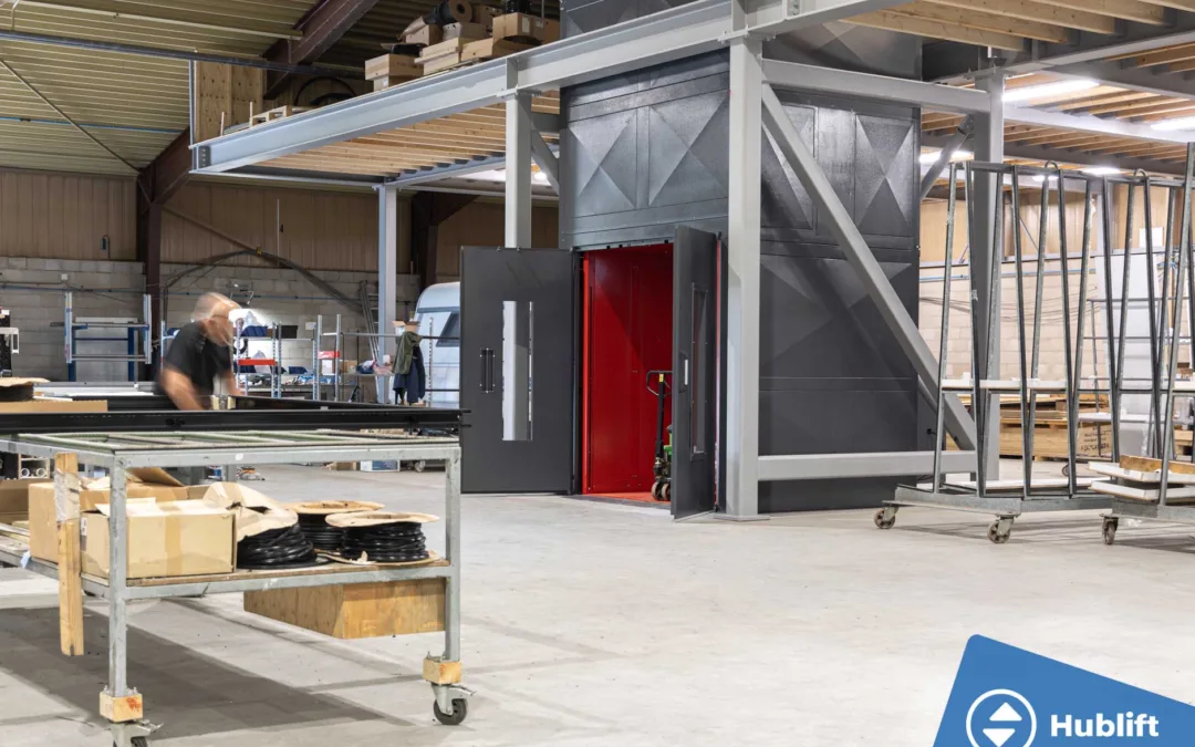 Lastenaufzug für ein Unternehmen, das Aluminiumrahmen herstellt