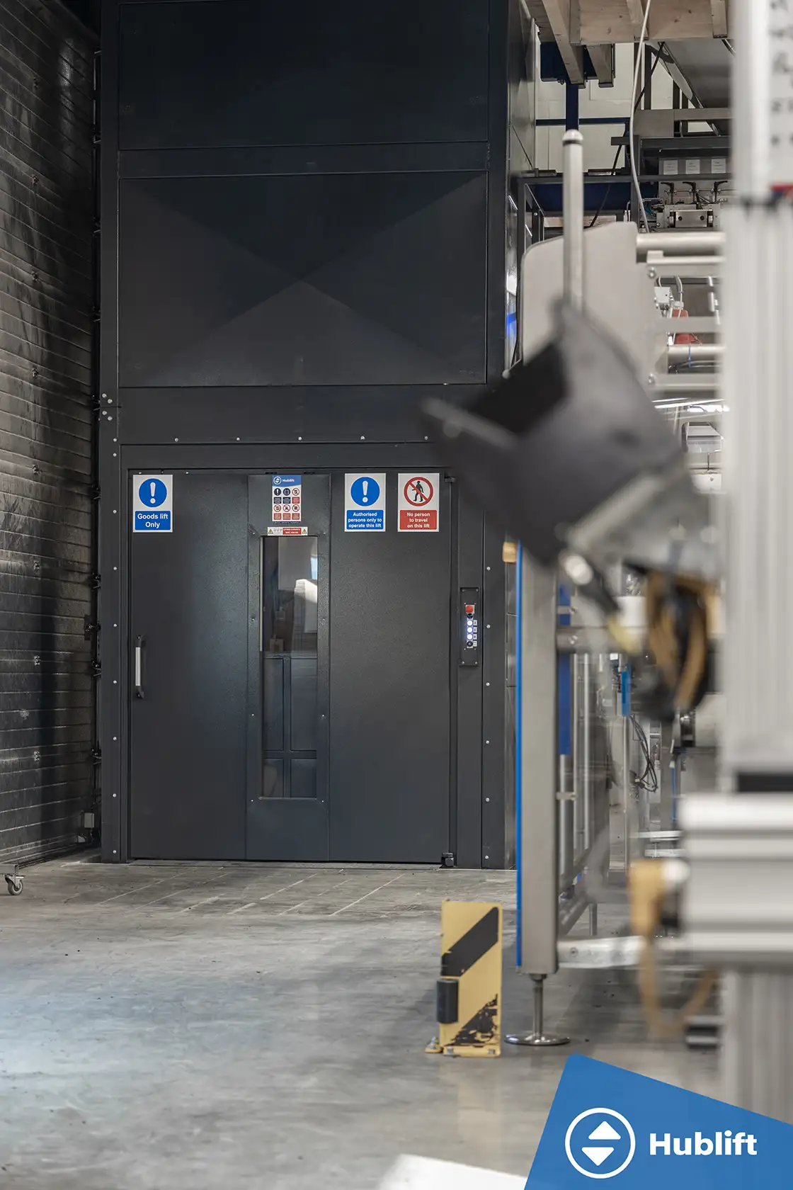 Goederenlift voor koffiebranderij - Detail Goederenlift voor koffiebranderij - Detail